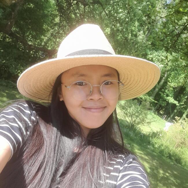 Babysitter in Blaubeuren Abbey: Pamela Joyce