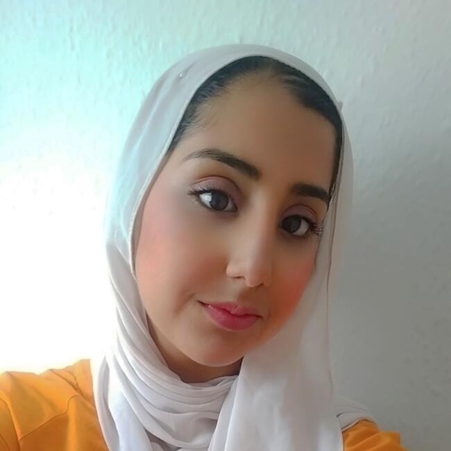 Babysitter in Bradford: Sara