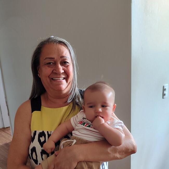 Emprego de babá em Brasília: Thiago