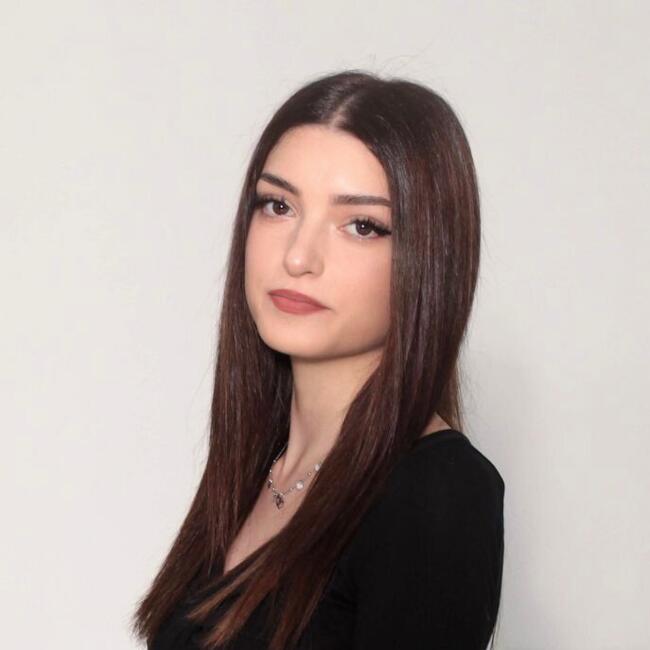 Bonă în București: Teodora