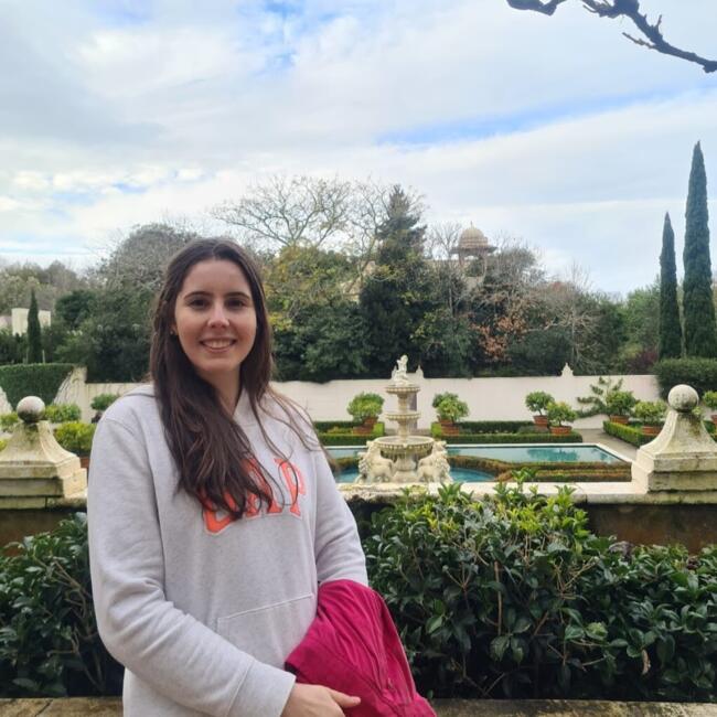 Babá em Blumenau: Brenda