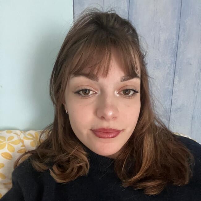 Babysitter in Saint-Martin-d'Hères: Léonie