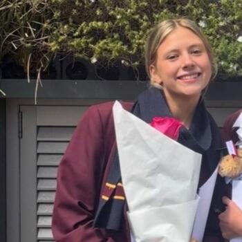 Babysitter in Sydney: Lily