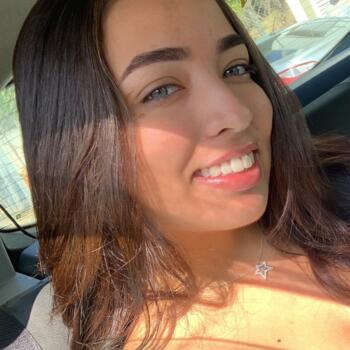 Babá em Tietê: Larissa