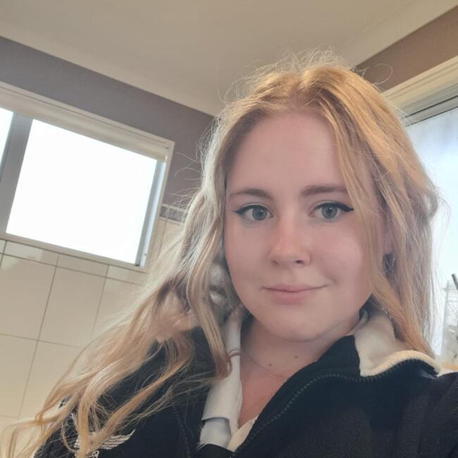 Babysitter in Lower Hutt: Lily
