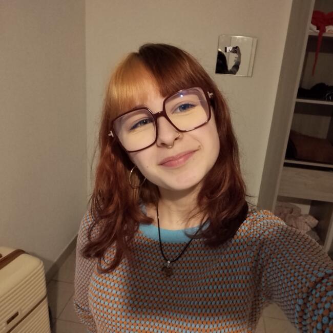 Babysitter in Saulnot: Emma