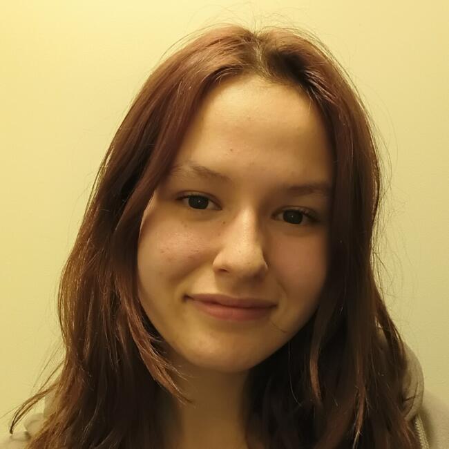Babysitter in Mitchell (Manitoba): Carly