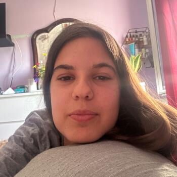 Babysitter in Lisbon: Leticia