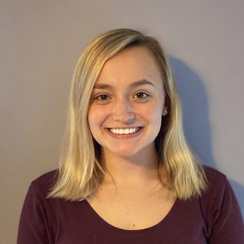Babysitter in Dedham: Lyndsey