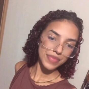 Babysitter Rio de Janeiro: Camille