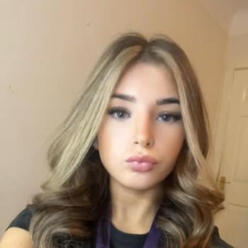 Babysitter in Ellesmere Port: Oceantay