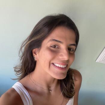 جليسة أطفال في مدينة زايد: Fernanda