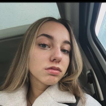 Babysitter Bolas: Nicolle