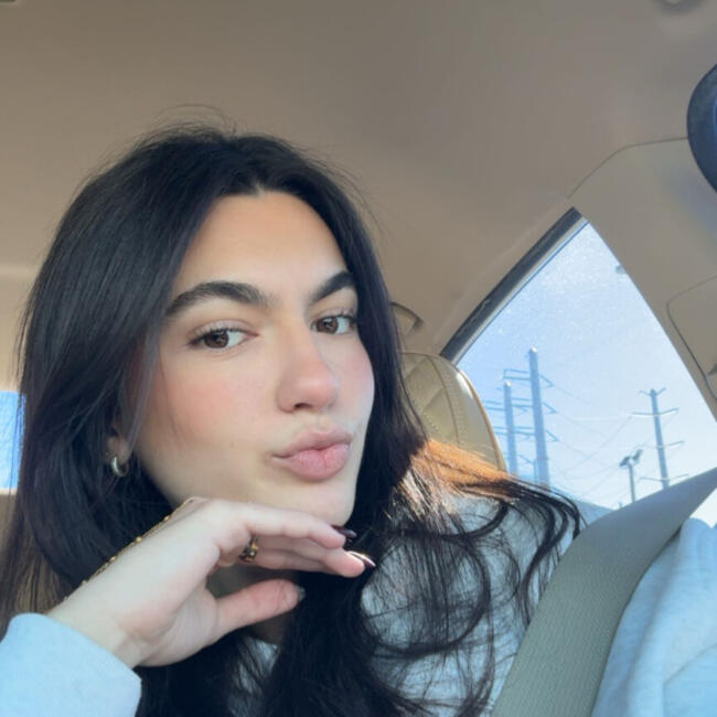 Babysitter in Oshkosh: Natalie