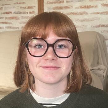 Babysitter in Albi: Adèle