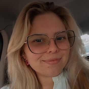 Babysitter Merville: Louise