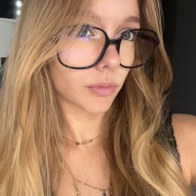 Babysitter in Lézignan-Corbières: Lindsay