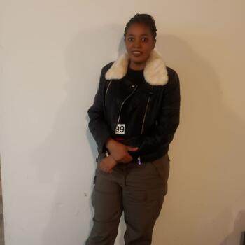 Babysitting job in Riyadh: babysitting job Monaliza