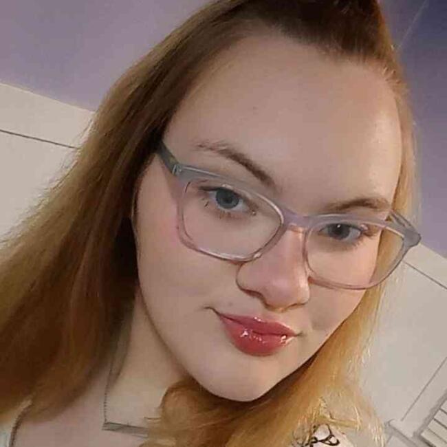 Babysitter in Shiloh (North Carolina): Holly