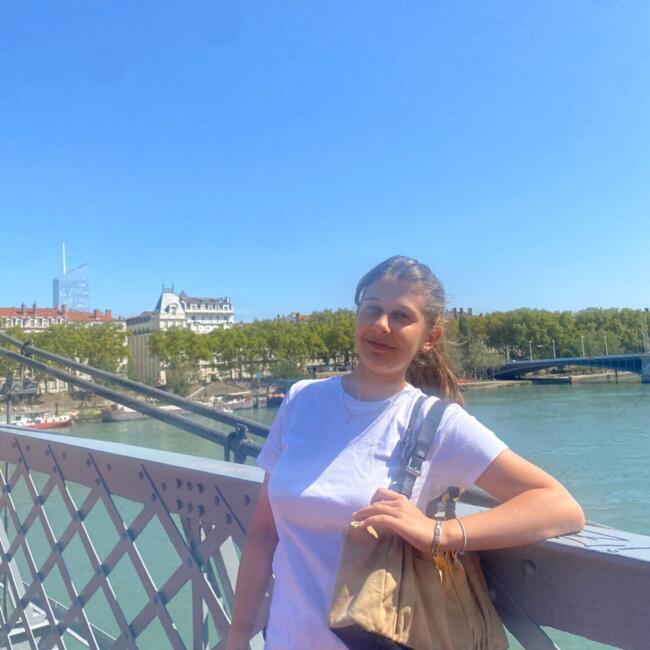 Babysitter in Villeurbanne: Annette