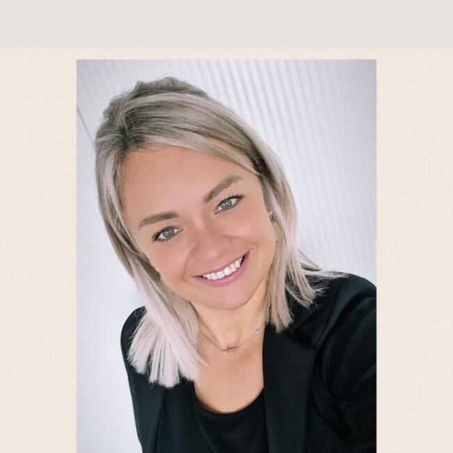Babysitter Job in Lommel: Jana
