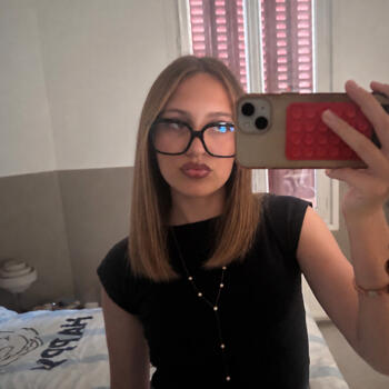 Babysitter in Montluçon: Laurine