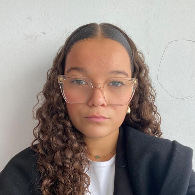 Babysitter in Brains: Ambre