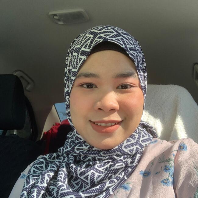 Pengasuh di Sungai Buloh: FARAH