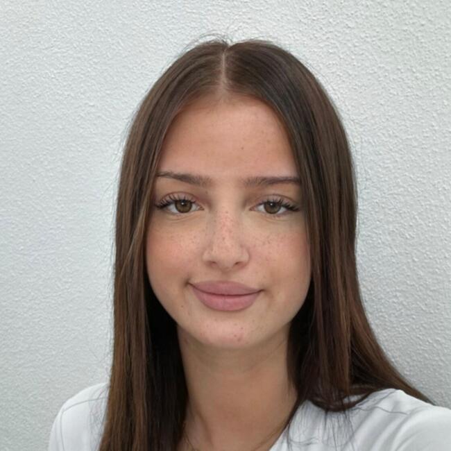 Babysitter in Eschach: Elena