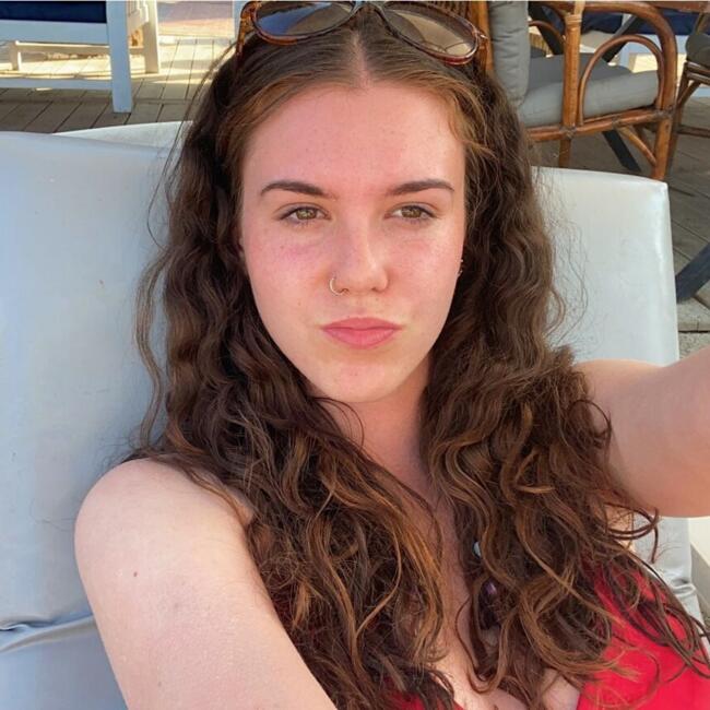 Babysitter in Blackrock: Breanna