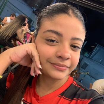 Babysitter in Fortaleza: Yasmin