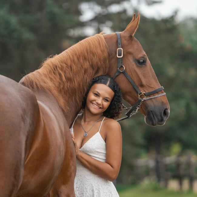 Babysitter in Saint Paul: Niya