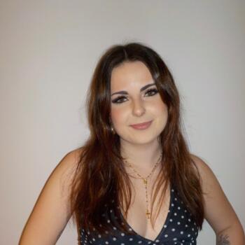 Babysitter in Moose Jaw: Sara