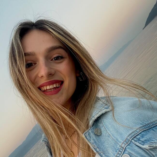 Babysitter in Pátrai: Μαρινα