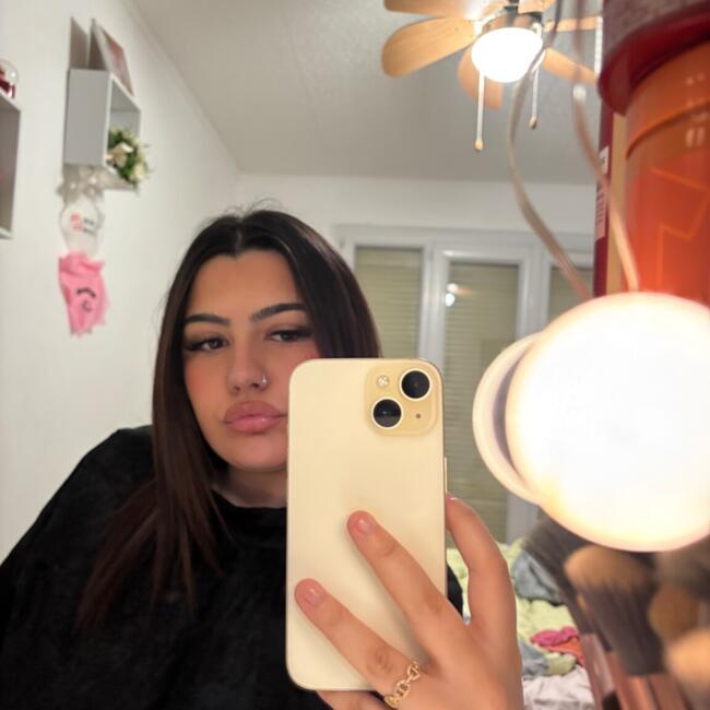 Babysitter in Sète: Fanny