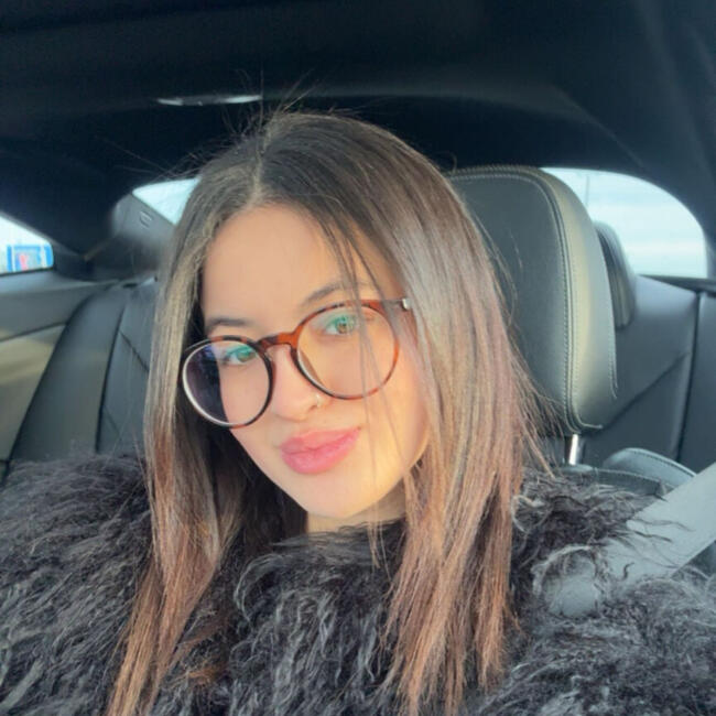 Babysitter in Riga: Şeyma