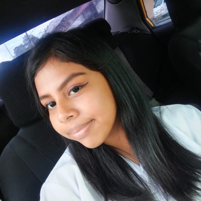 Babysitter in Nuevo Caimitillo: Génesis