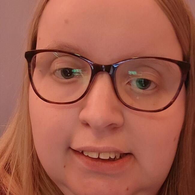 Baby-sitter in Cambridge: Allison