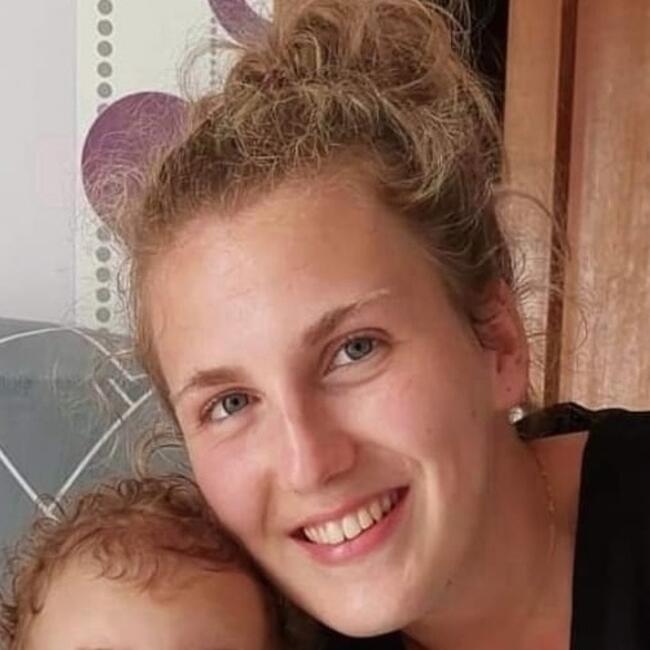 Babysitter in Genappe: Celia