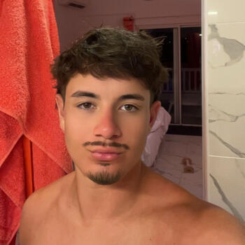 Babysitter in Talence: Victor