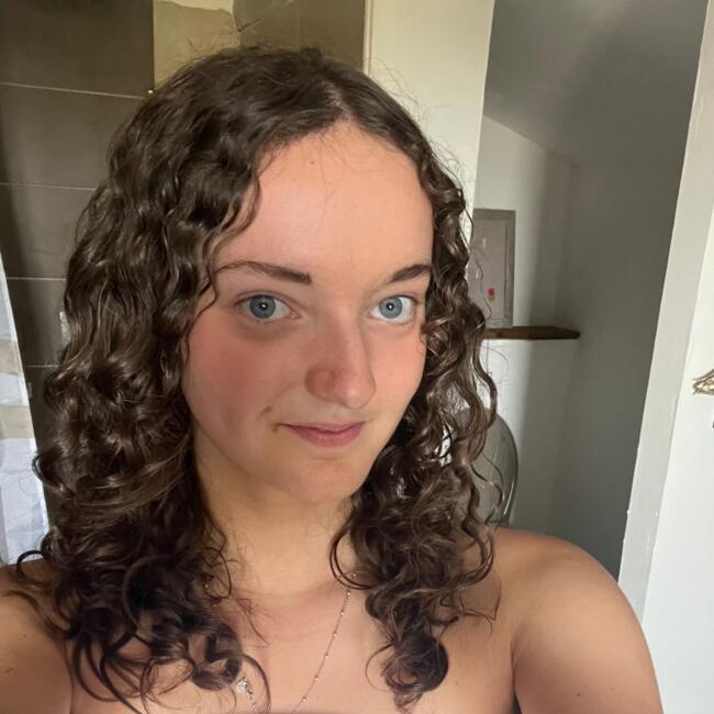 Babysitter in Bron: Anaë