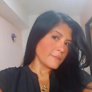 Babysitter Caracas: Shirley