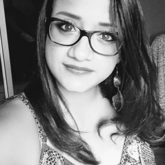 Emprego de babá em São Luís: Evellin