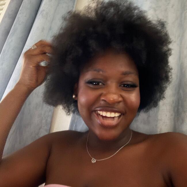 Babysitter in Dalhunden: Elizy