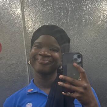 Babysitter in Hull: Ami