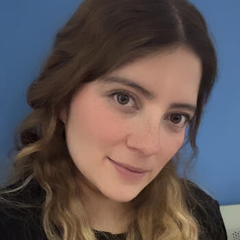 Trabajos de nanny en León: trabajo de niñera Karina