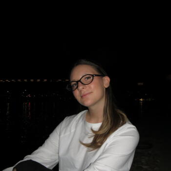 Babysitter in Pessac: Aiyana
