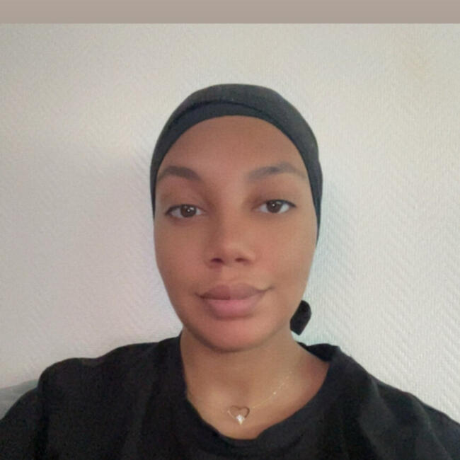 Babysitter in Gonesse: Sana