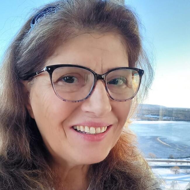 Nanny in Orléans: Hayat