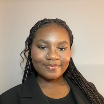 Babysitter in Bagneux: Eva